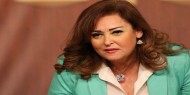 الفنانة نهال عنبر تروج بوستر مسلسل "الطاووس"