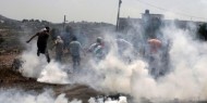 إصابات بالاختناق جراء قمع الاحتلال مسيرة سلمية شرق رام الله