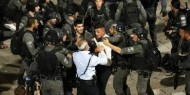 بالصور|| ليلة دامية في القدس.. 105 إصابات و50 معتقلا ودعوات لتصعيد الانتفاضة