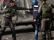"دعم الصحفيين": 17 صحفيا معتقلا في سجون الاحتلال