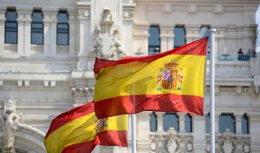 إسبانيا تقرر 8% زيادة في الحد الأدنى للأجور