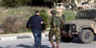 الاحتلال يعتقل شابا من بلدة قطنة في القدس المحتلة