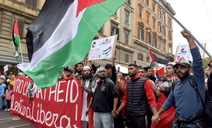 ناشطون أمريكيون يجهزون لإطلاق مسيرات عالمية للمطالبة بالعدوان على غزة